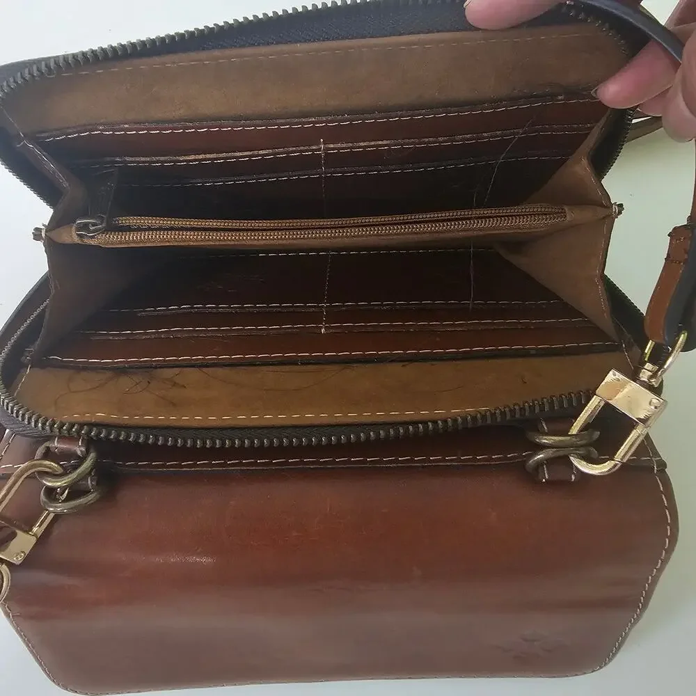 Patricia Nash Crossbody Purse  Brown  Leather Ajustable Strap *Read